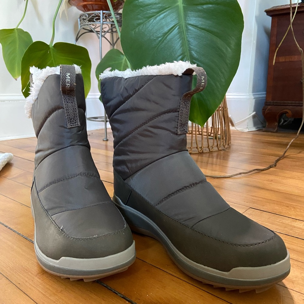 Women’s Snowcreek Sport Mid Zip Polar Waterproof Boots